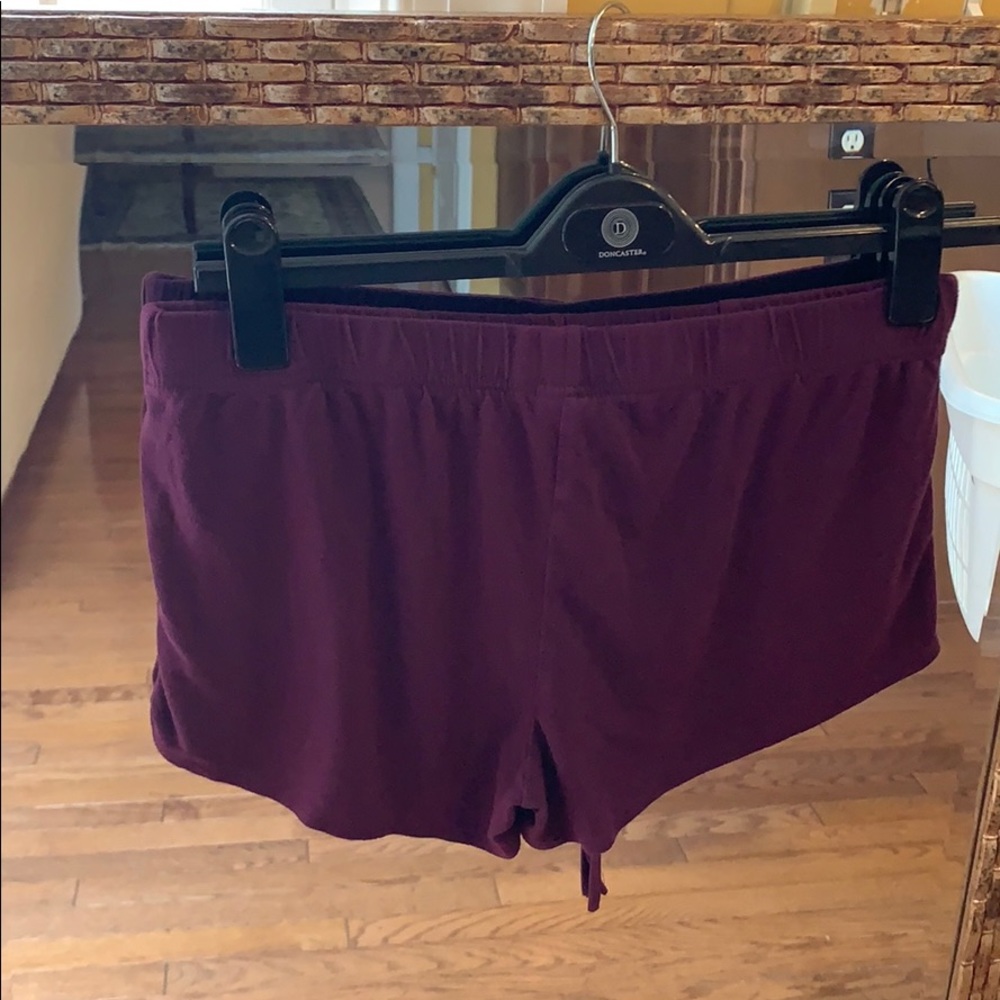 Maroon Short - Picture 2 of 2